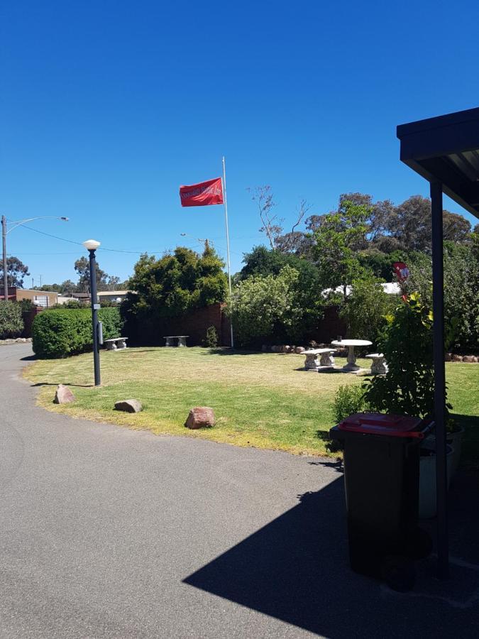 Coorrabin Motor Inn Stawell Exterior photo