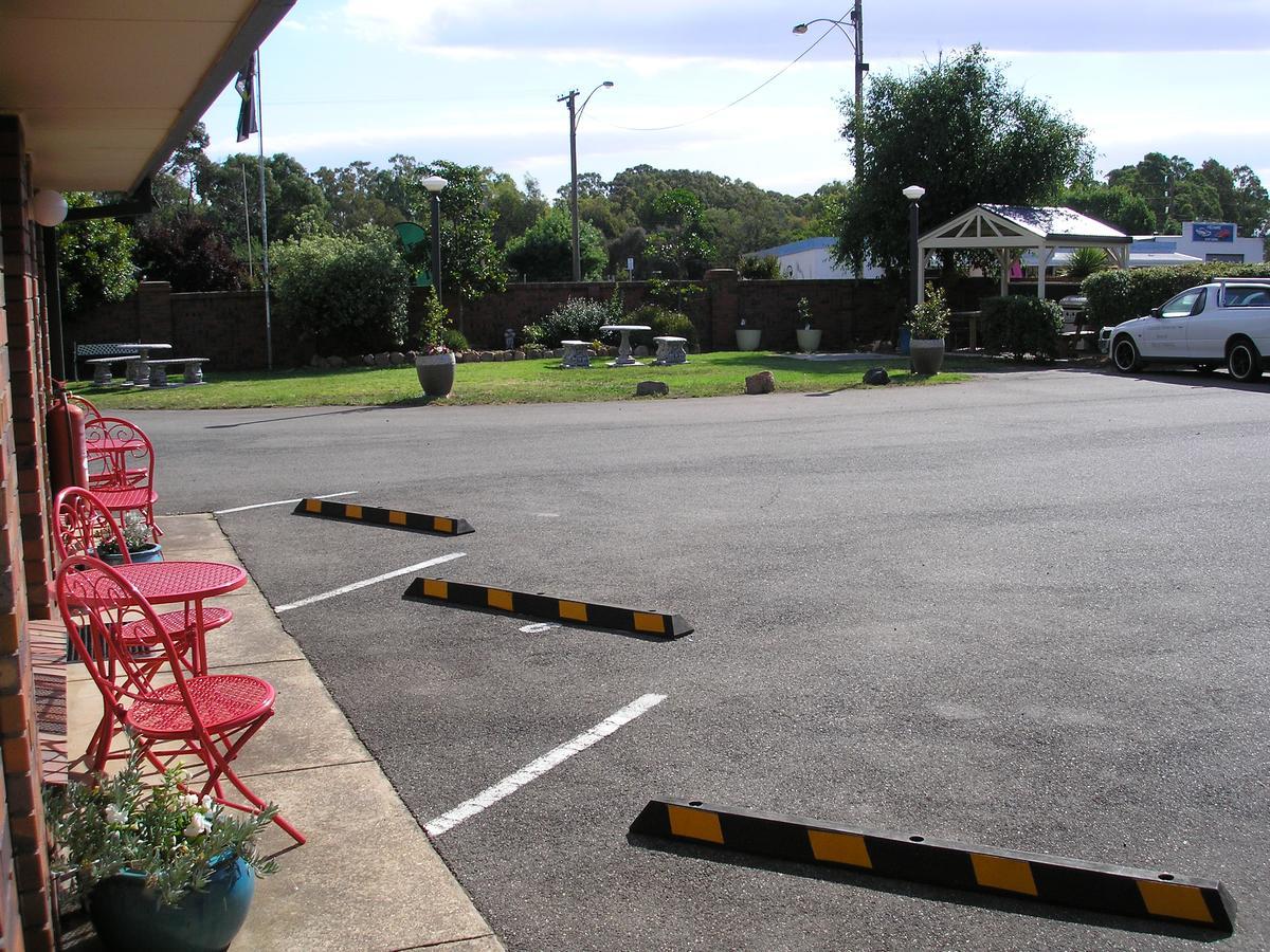 Coorrabin Motor Inn Stawell Exterior photo