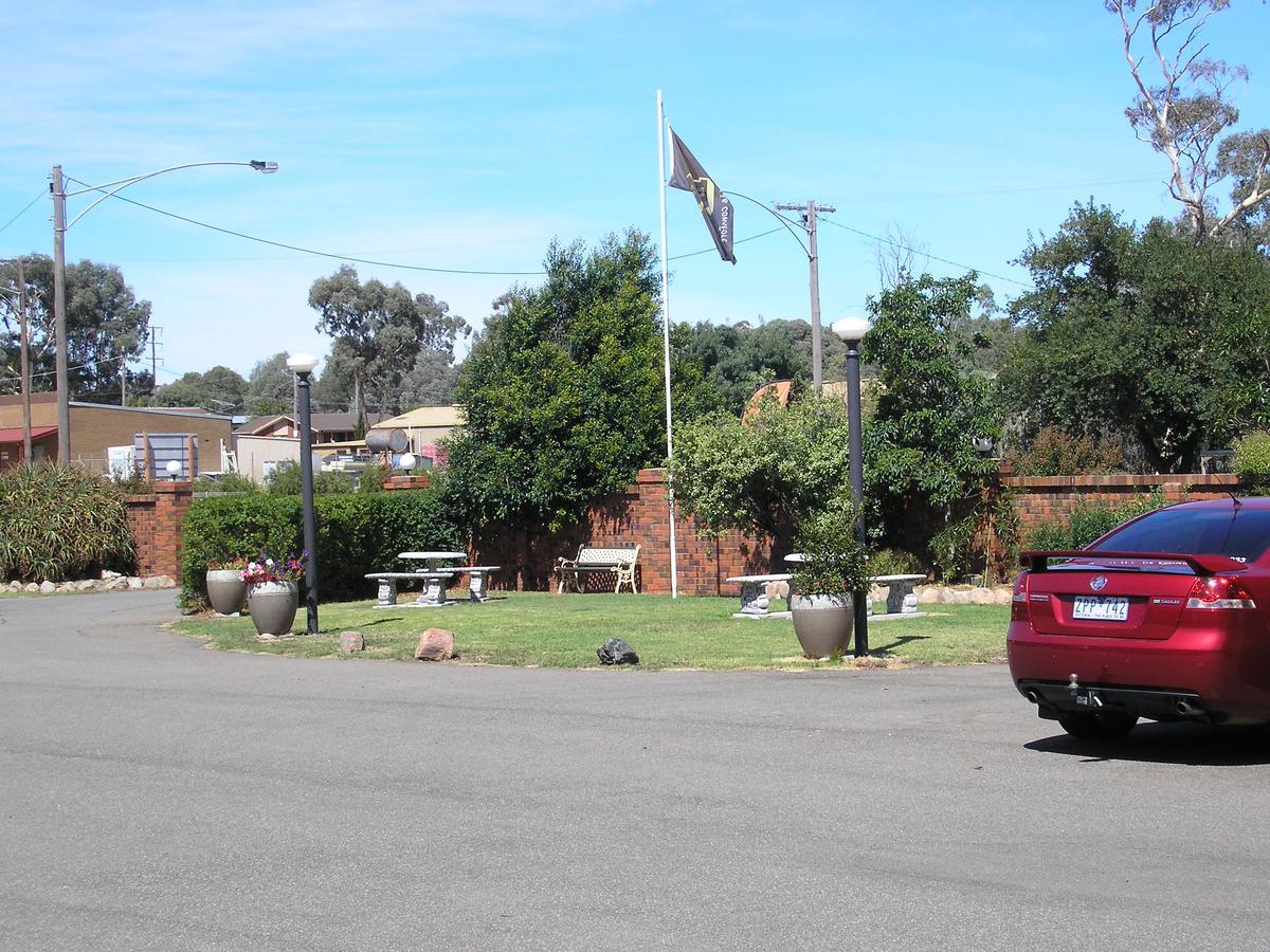 Coorrabin Motor Inn Stawell Exterior photo